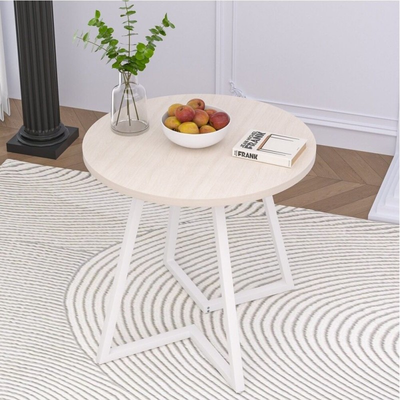 Невеликий круглий обідній стіл на 4 особи