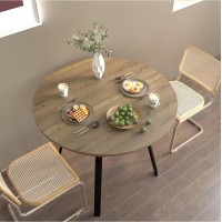 Round dining table